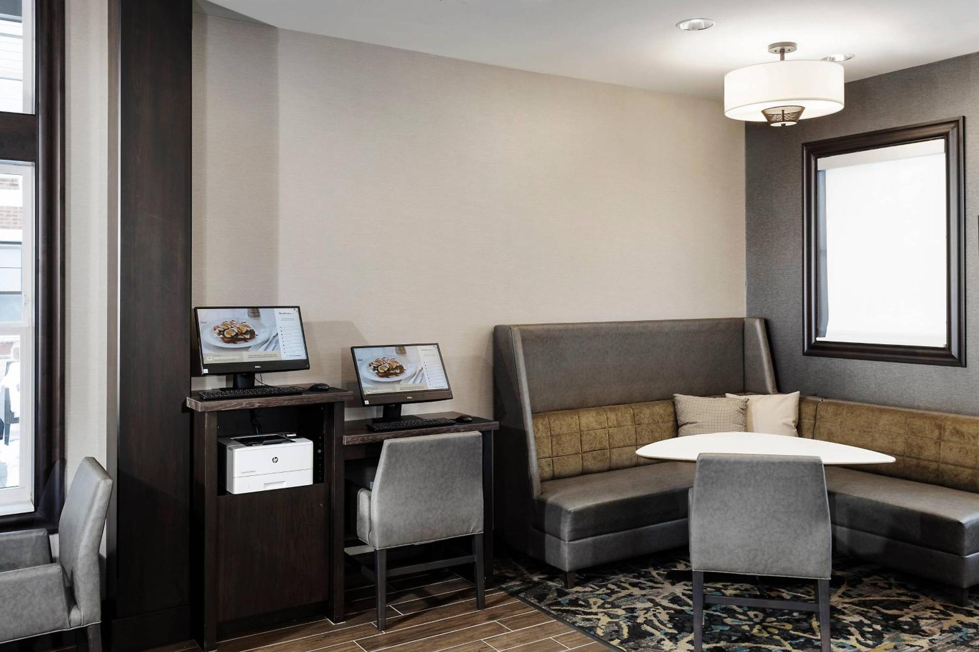 Residence Inn By Marriott Milwaukee Brookfield Εξωτερικό φωτογραφία