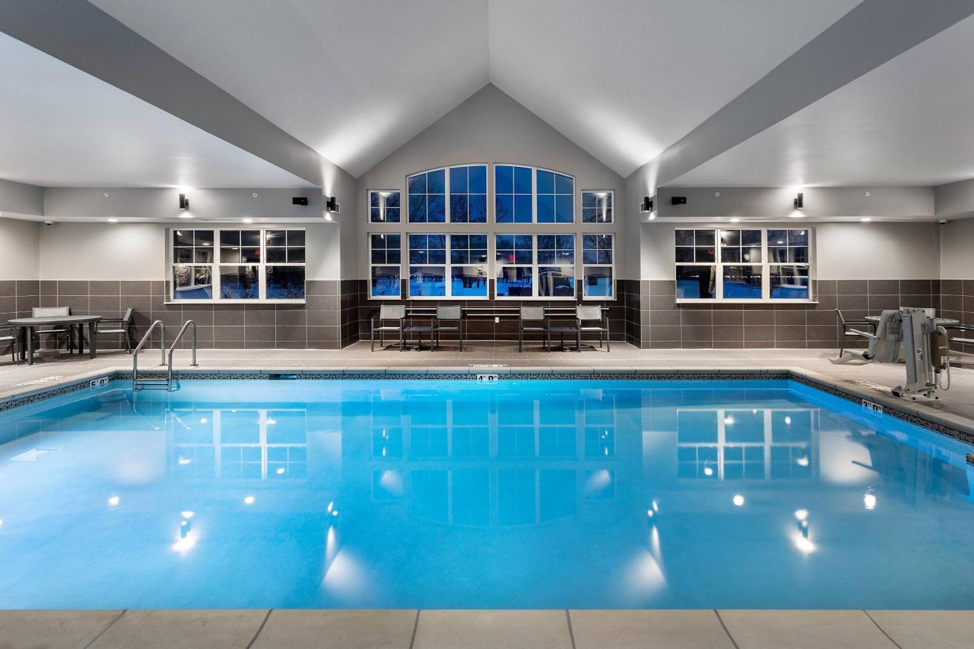 Residence Inn By Marriott Milwaukee Brookfield Εξωτερικό φωτογραφία